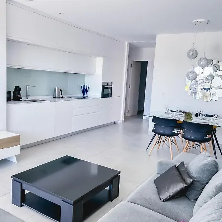 Residencial Cabo Azul Apartment *